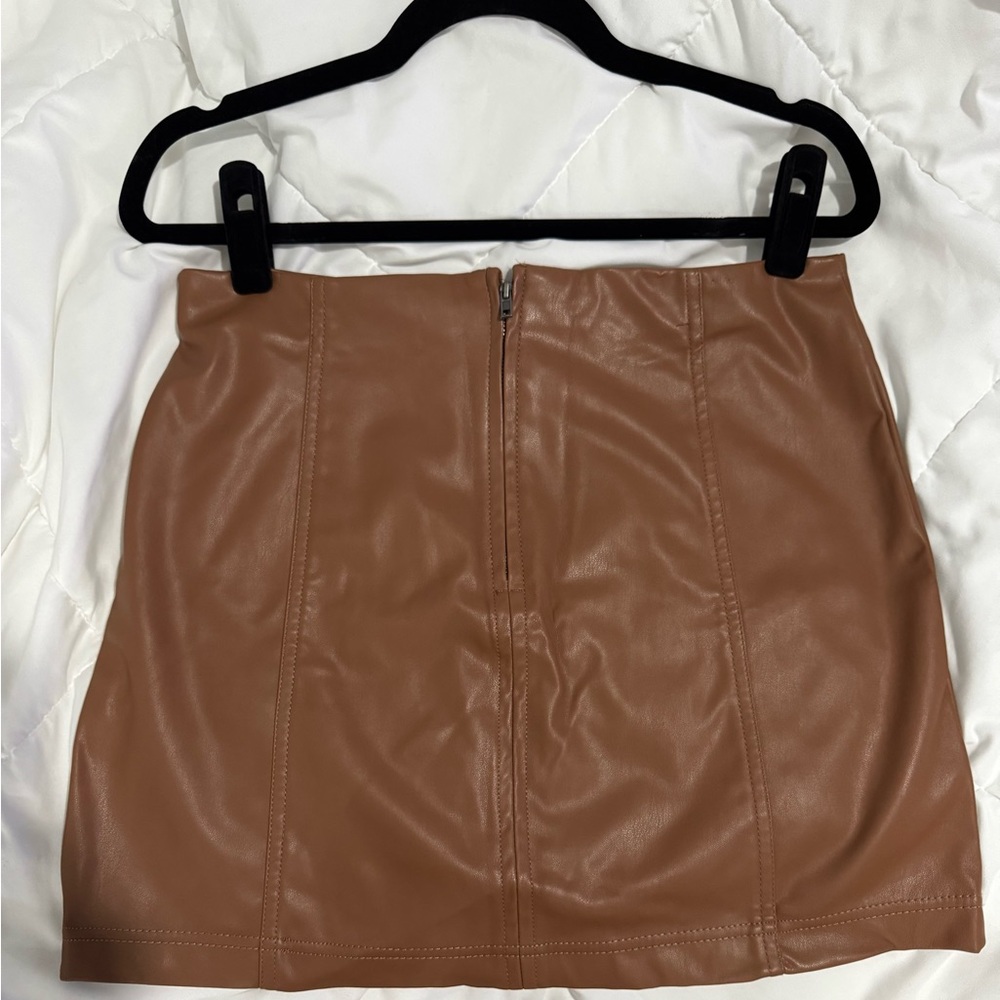 2 for $15!
Tinseltown Tan Faux Leather Mini Skirt